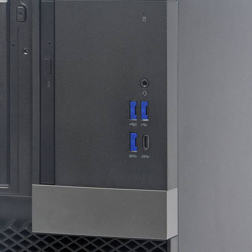 Voorkant van een zwart computerbehuizing met USB- en audio-aansluitingen, een optische drive en ventilatiesleuven.