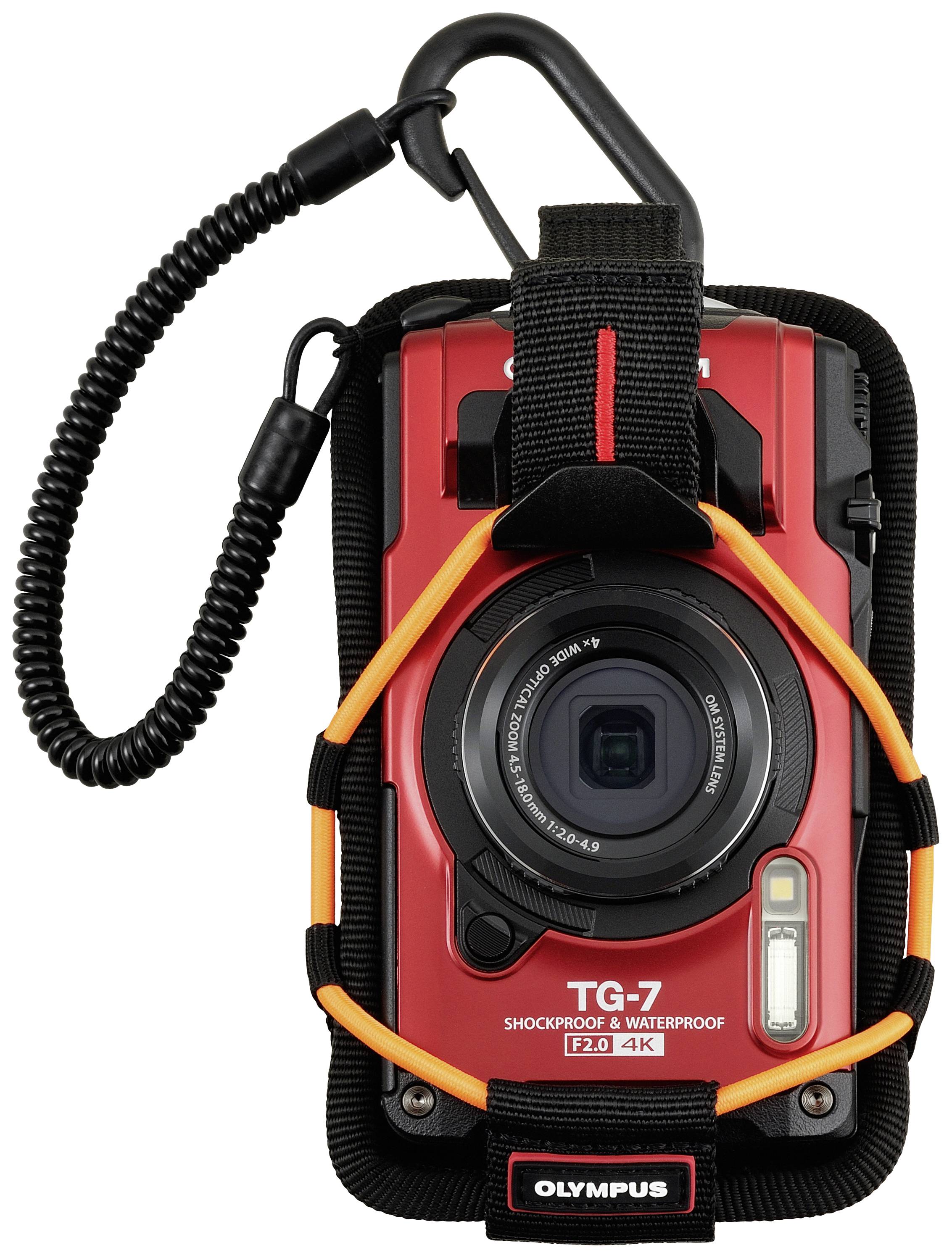 Robuuste, schokbestendige camera TG-7 met lens en flitser, omgeven door een zwarte en oranje beschermende behuizing.