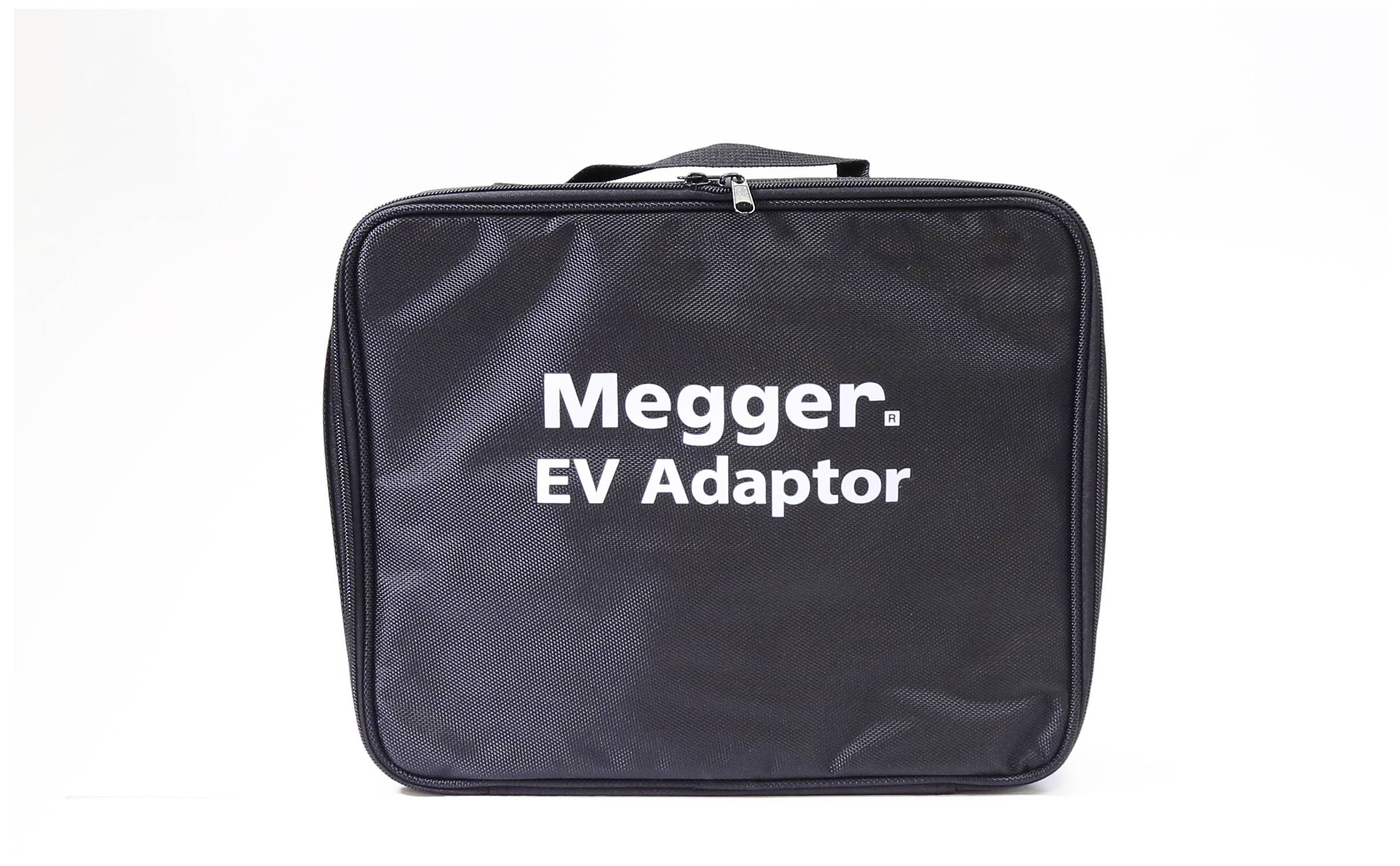 Zwarte draagtas met witte opdruk 'Megger EV Adaptor' op de voorkant.