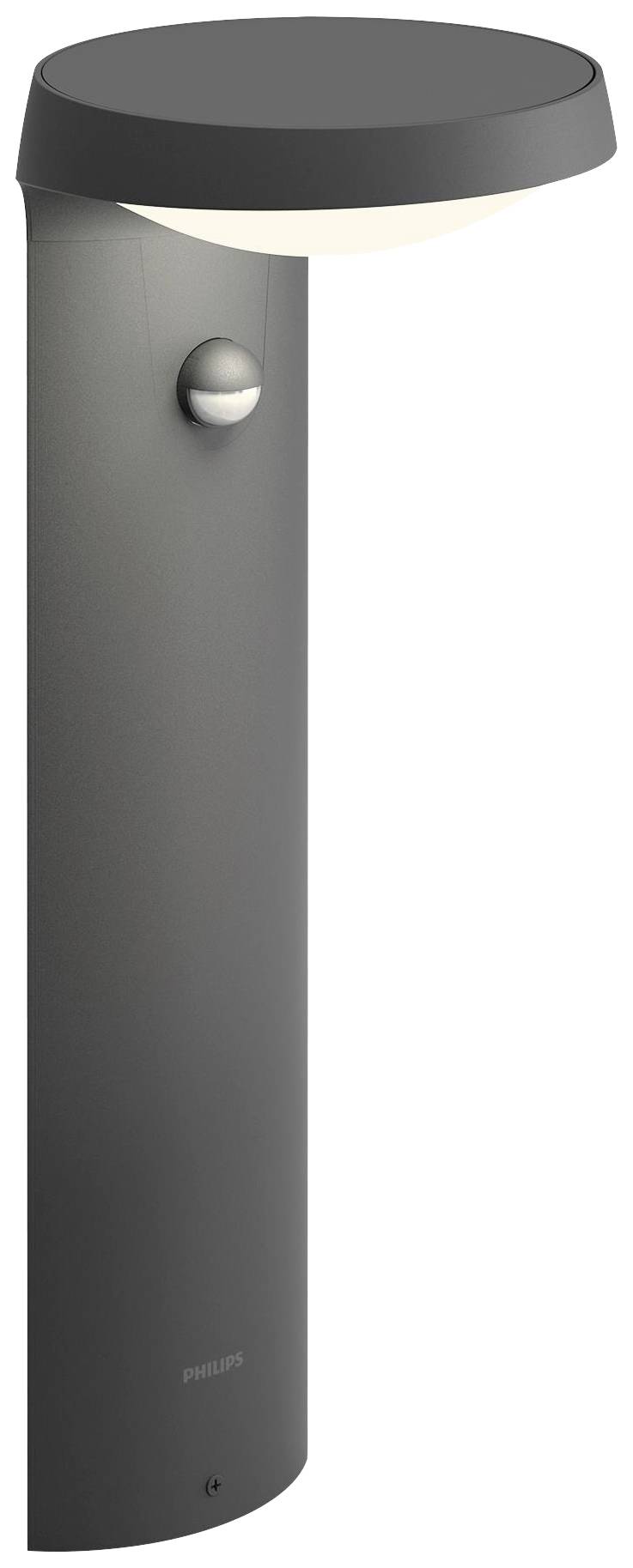 Een moderne, donkere buitenlamp met een ronde, licht hellende kop en bewegingssensor. Ideaal voor het verlichten van paden.