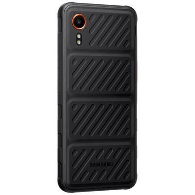 Zwart Samsung-smartphone met een gestructureerde behuizing en rode accenten rond de camera, getoond van achteren.