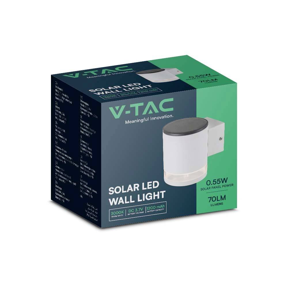 Een groene productverpakking voor een V-TAC Solar LED wandlamp met 70 lumen en 0,55 watt vermogen.