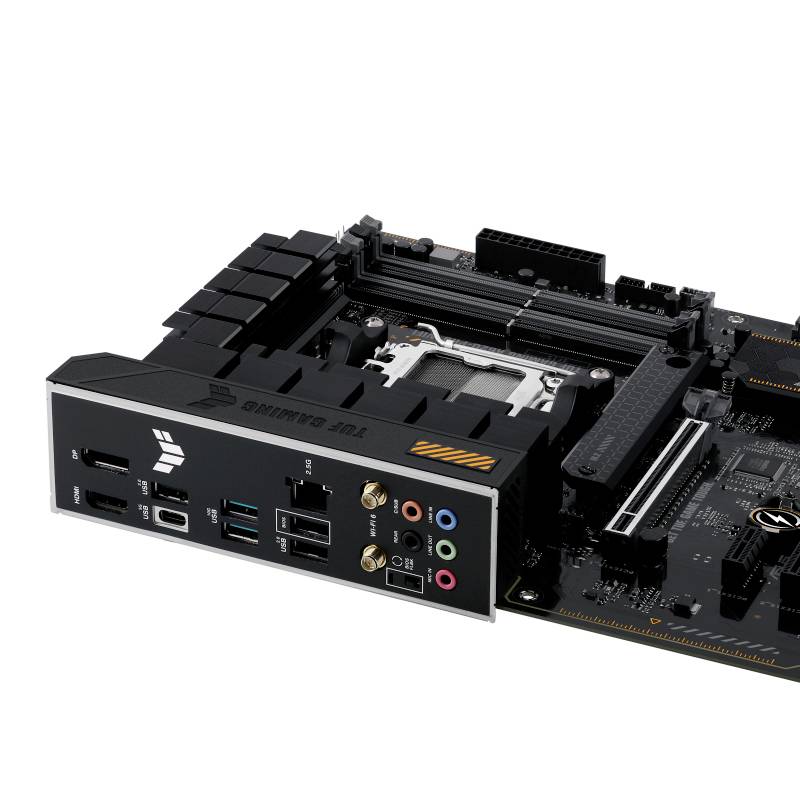Een zwarte computermoederbordplaat met verschillende aansluitingen zoals USB, Audio, HDMI en een centrale CPU-sokkel.