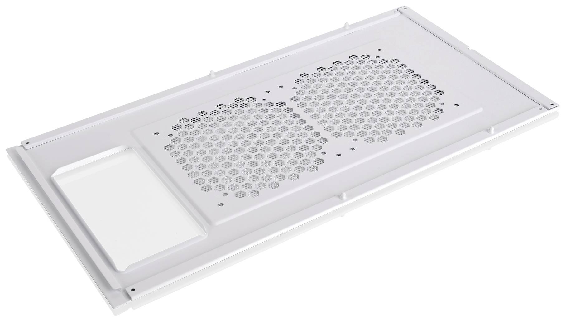 Witte, rechthoekige metalen afdekking met zeshoekige ventilatieopeningen en een open vak aan de linkerkant.