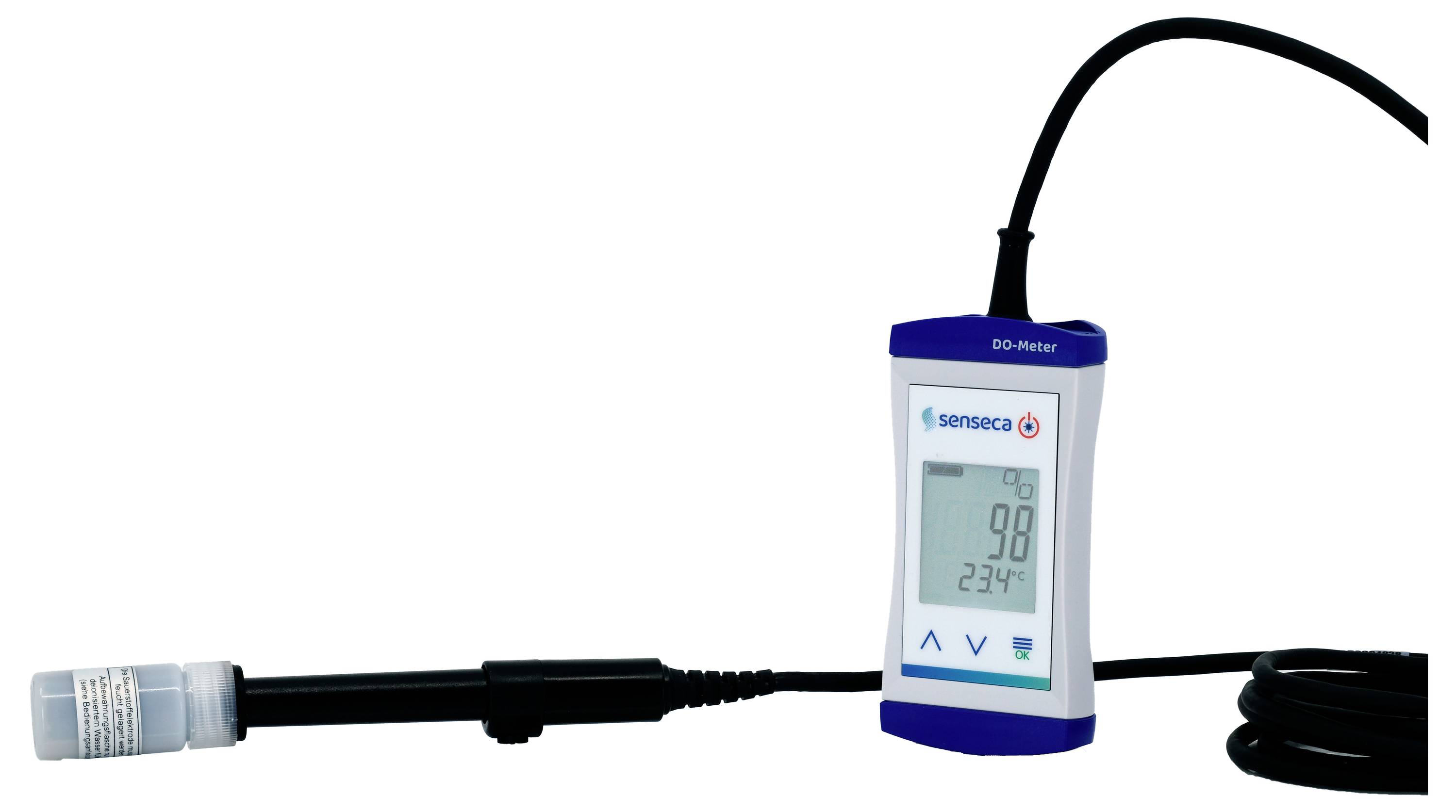 Draagbare digitale DO-meter met aangesloten sonde, waarbij op het scherm '98%' en '23,4°C' wordt weergegeven, gebruikt voor het meten van opgeloste zuurstofniveaus.