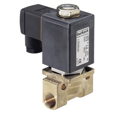 Een Bürkert solenoïdeventiel, model 0355, met een metalen aansluiting en zwarte behuizing, voor het besturen van vloeistoffen en gassen.