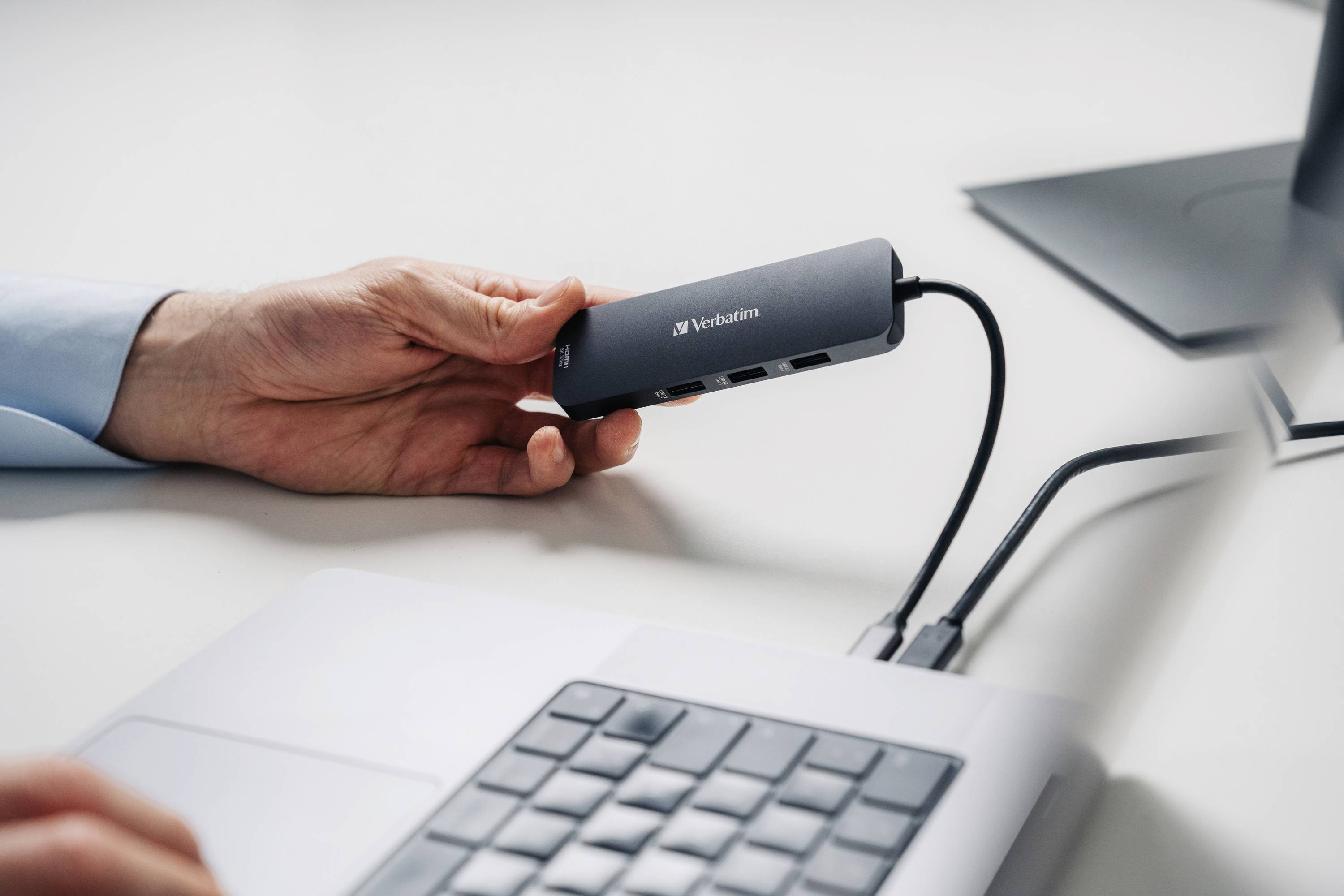 Verbatim USB-C Pro multipoort hub CMH-08, 8 poorten, 3x USB 3.2-A, USB 3.2-C, 2x HDMI 4K, SD, microSD, USB 3.1-C kabel-9