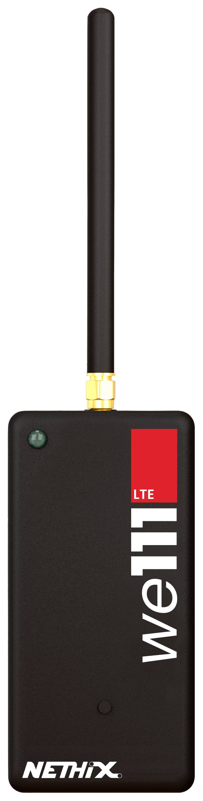 Een zwart LTE-gateway-apparaat met antenne, model 'We110 LTE', geproduceerd door Nethix.