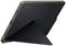 Samsung-tablet met donkere beschermhoes in opengeklapte standaardmodus. Achteraanzicht toont camera en speakers.