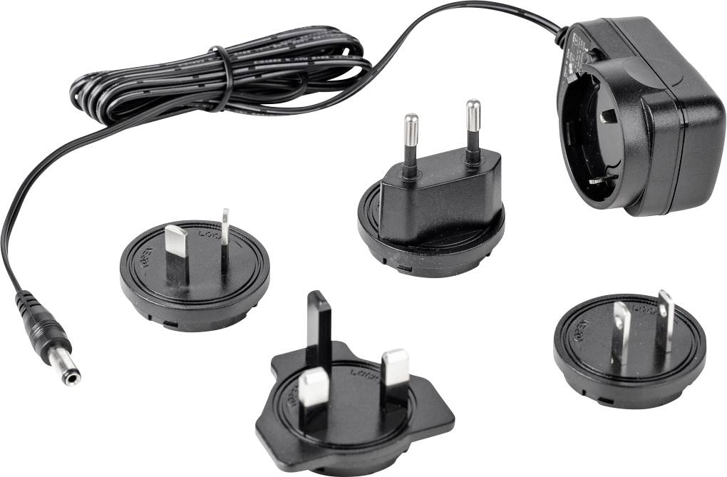 Een adapterset met een voedingsadapter en vijf verwisselbare stekkers voor verschillende internationale stopcontactstandaarden.