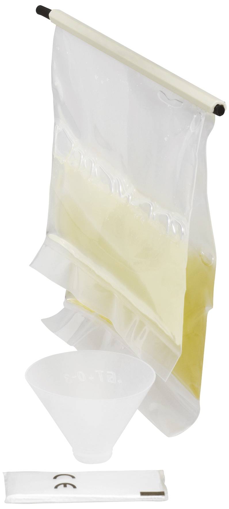 Een transparante plastic zak met vloeistof, een witte trechter en een kleine verpakking met een slang.