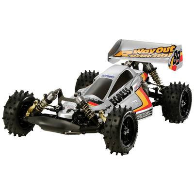 Een afstandsbediend modelauto met een grote achterspoiler en terreinbanden, ontworpen voor hoge snelheden en offroad-prestaties.