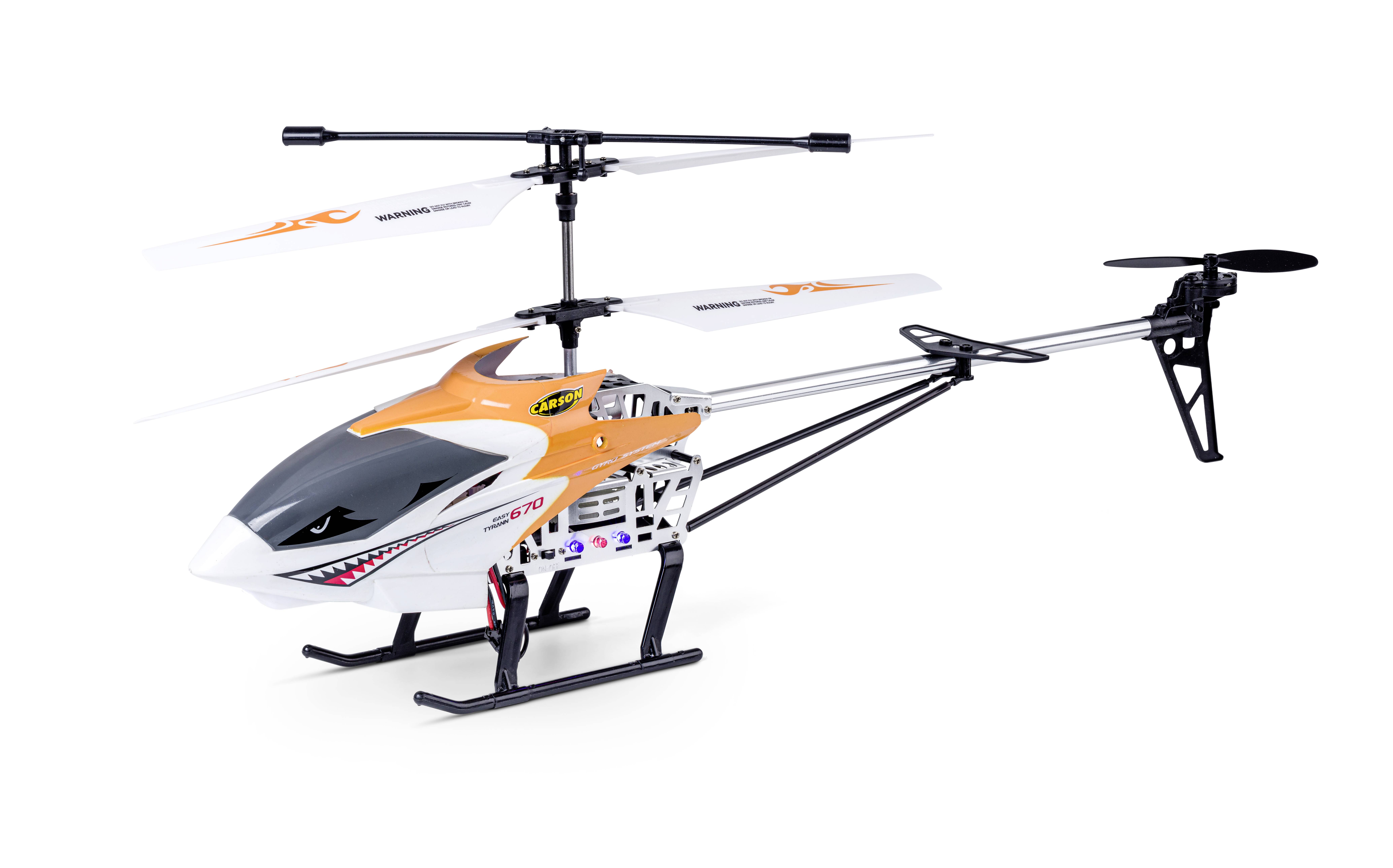 Een witte modelhelikopter met oranje accenten en een haaienmuil-design, op een witte achtergrond.