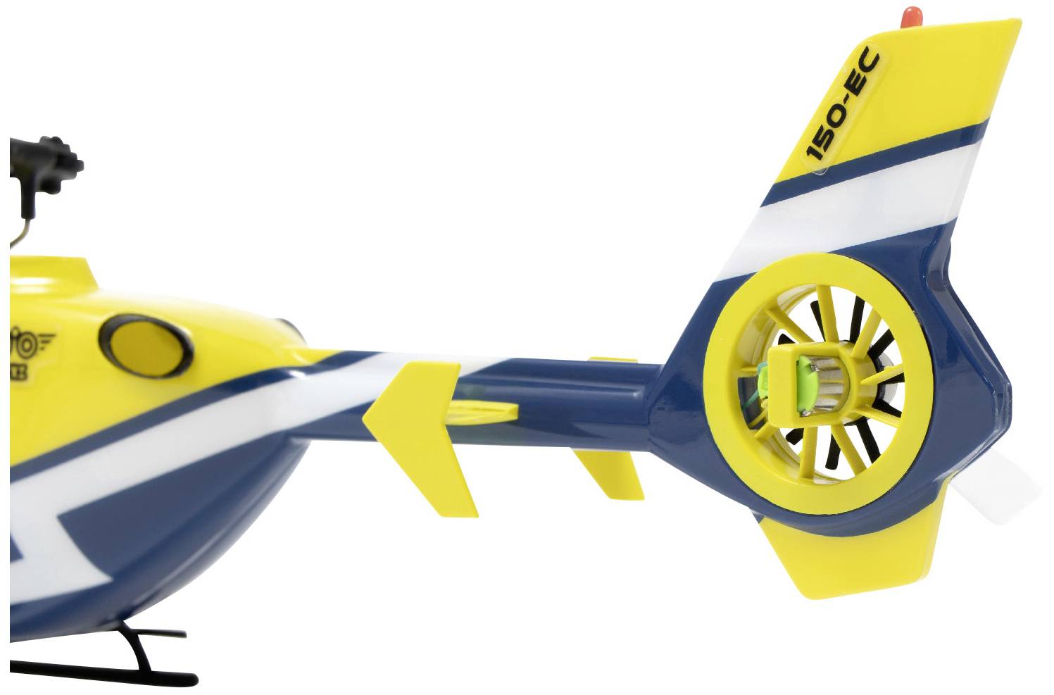 Achterzijde-aanzicht van een modelhelikopter, voornamelijk in geel en blauw, met de opschrift '150-EC' op de staartrotor.