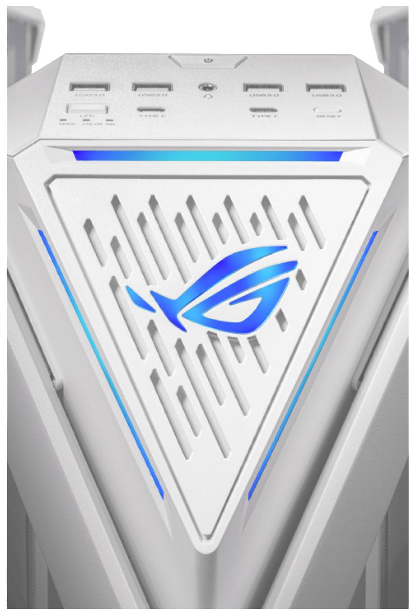 Wit gamingbehuizing met een driehoekig logo en blauwe verlichting aan de voorkant. Bovenop bevinden zich USB-poorten.