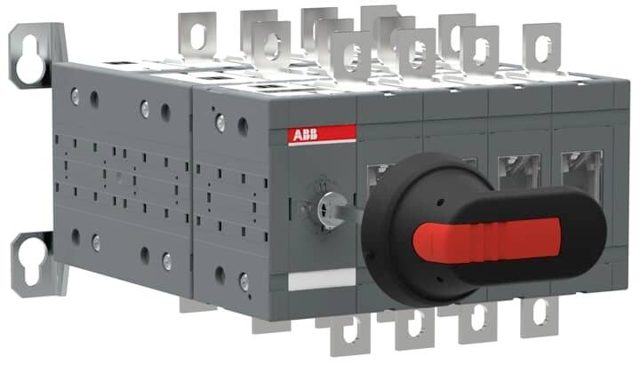 Industriële schakelaar van ABB, grijs met rode hendel, gemonteerd op een metalen plaat.