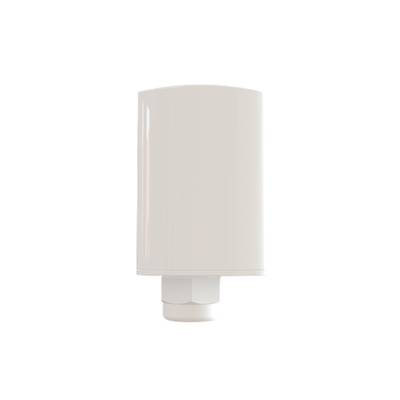 Een witte cilindrische waterfilter staat op een wit oppervlak. De filter heeft een gladde, minimalistische vormgeving.