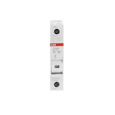 Afgebeeld is een eenpolige installatieautomaat van ABB. Deze wordt gebruikt voor de bescherming van elektrische leidingen tegen overstromen.