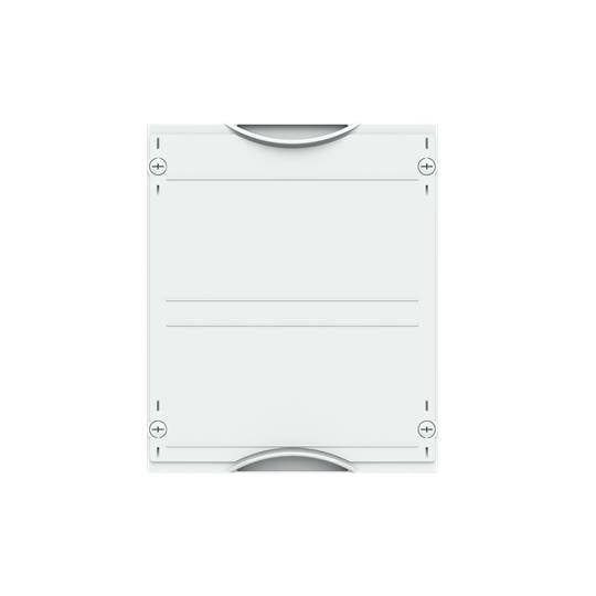Witte, rechthoekige afdekking van een elektrische verdeler met vier schroeven in de hoeken en handgrepen boven en onder.
