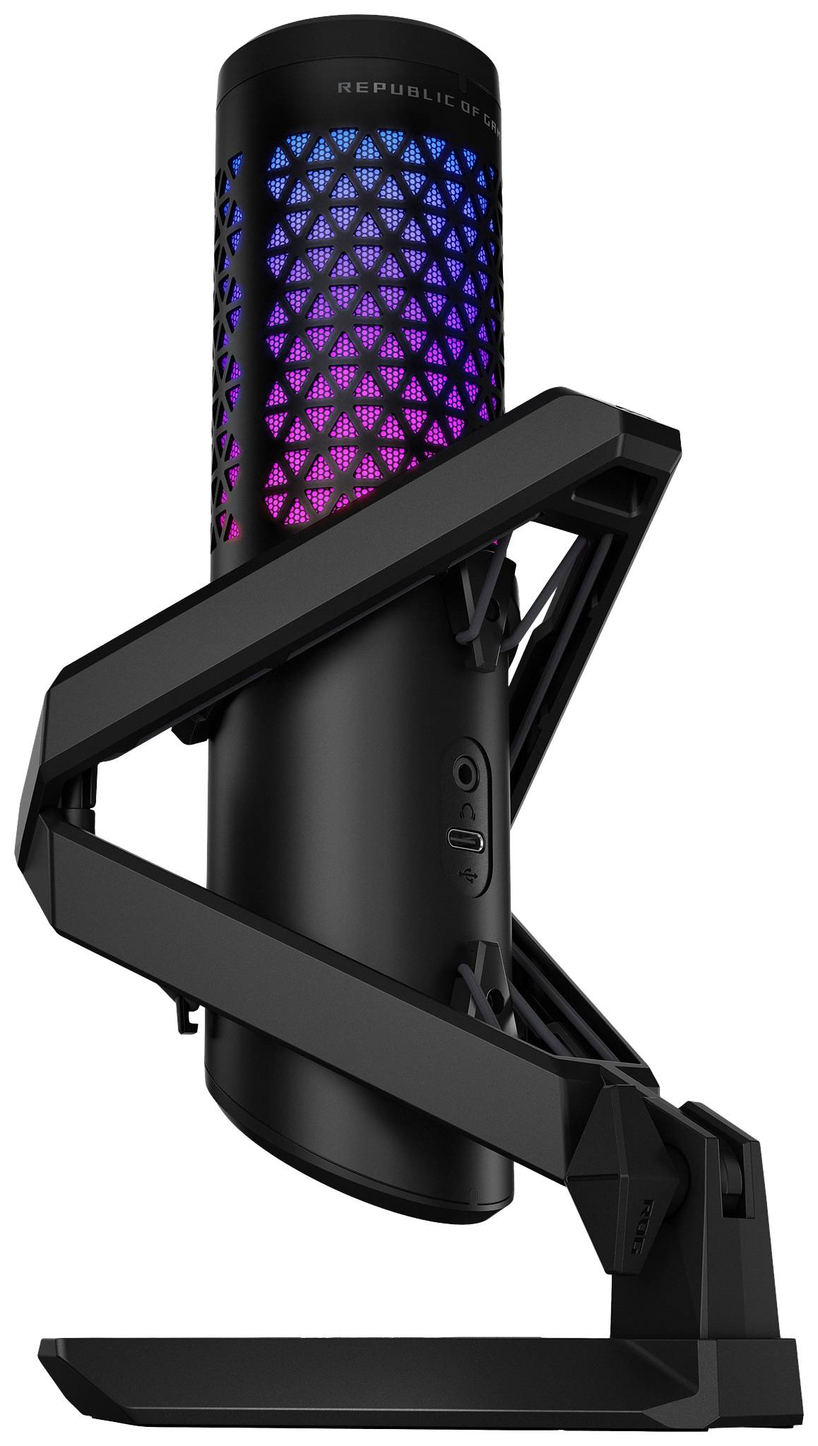 Microfoon in modern design met RGB-verlichting en een stabiele voet, geschikt voor opnames en streaming.