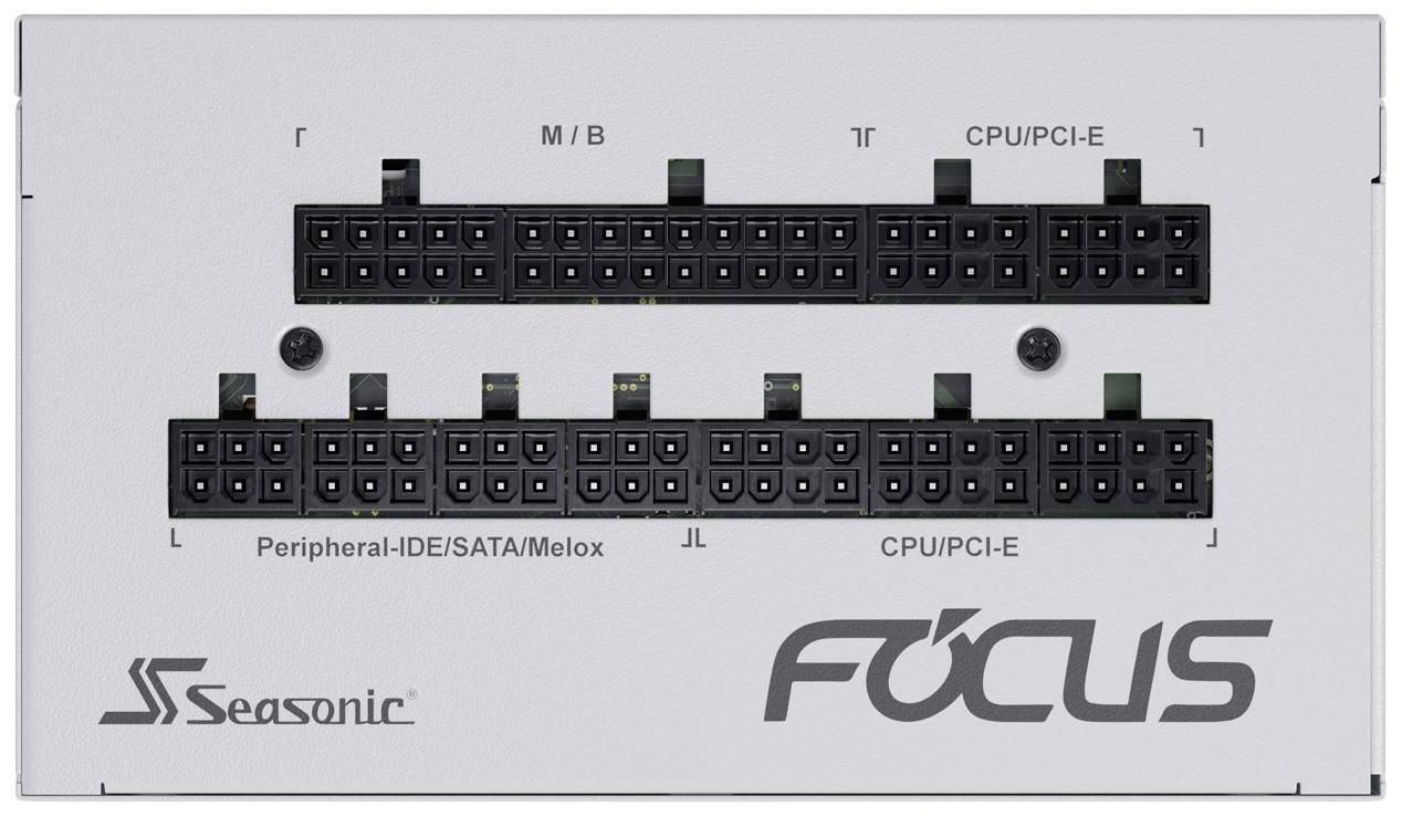 Een voeding met verschillende aansluitmogelijkheden, waaronder M/B, CPU/PCI-E en Peripheral-IDE/SATA/Melox. Merknaam 'Seasonic' en model 'FOCUS' linksonder.