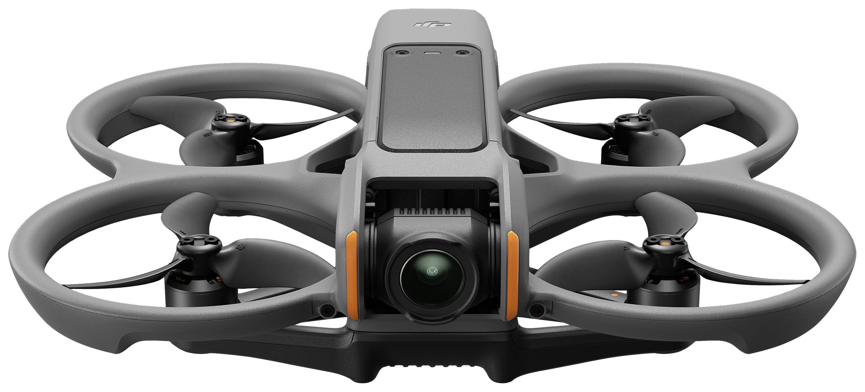 Een grijze drone met vier rotoren en een camera aan de voorkant, gezien van voren.