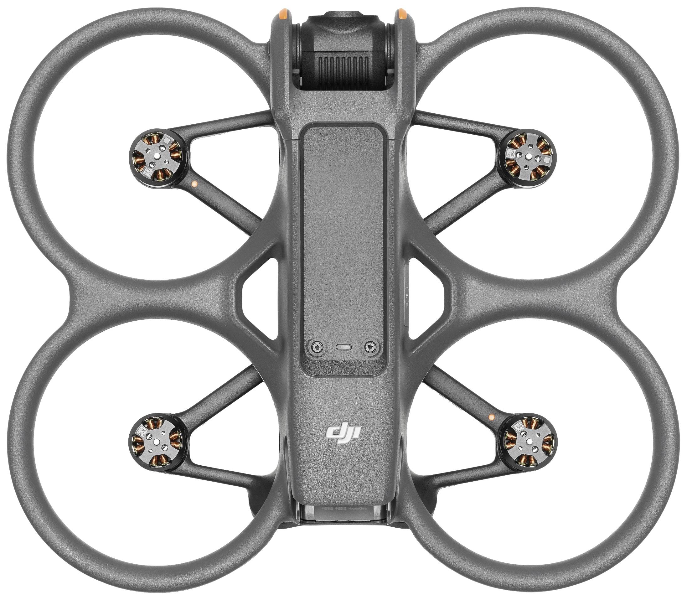 Een grijze drone met vier rotoren, gedetailleerd bovenaanzicht.