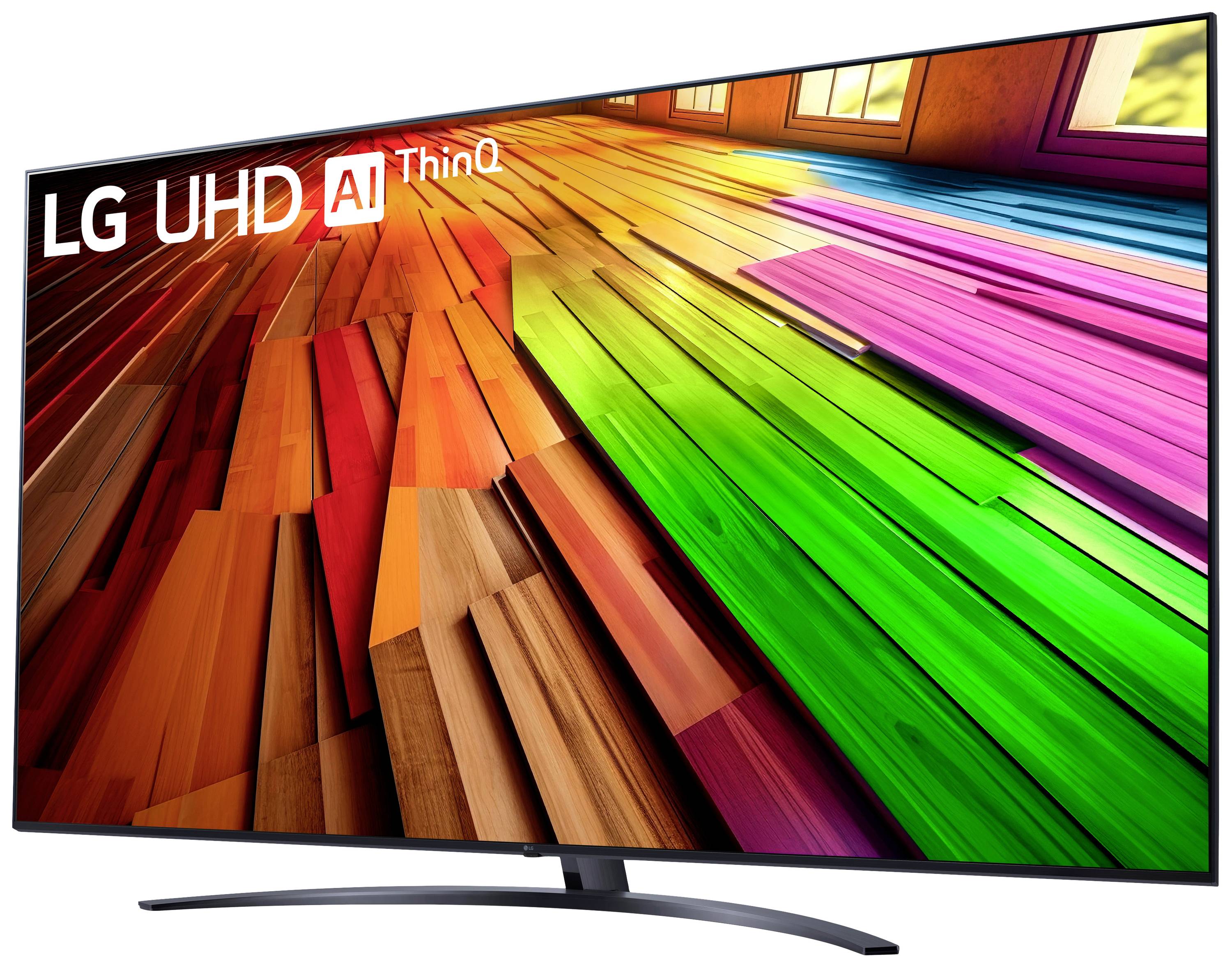 Een LG UHD AI ThinQ televisietoestel met een kleurrijk kleurenspectrum op het scherm, staand op een gebogen standaard.