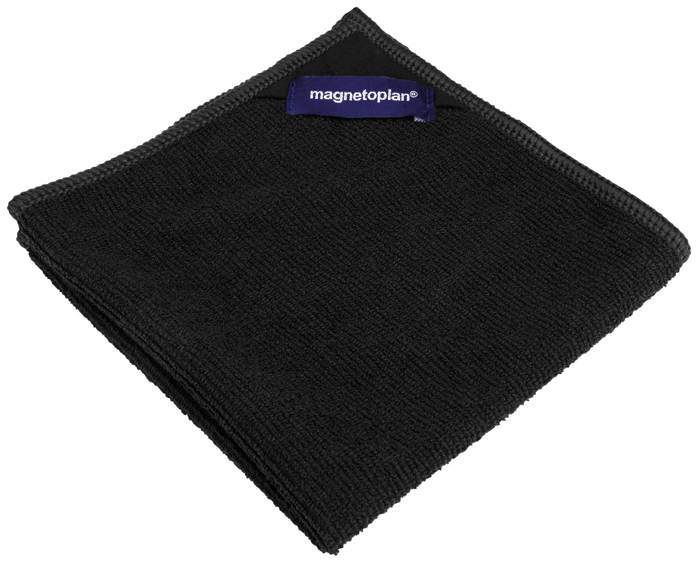 Zwart, vierkant microvezeldoekje met merkLabel van 'magnetoplan' aan de rand. Geschikt voor het schoonmaken van whiteboards.
