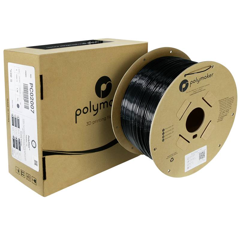 Een rol zwart 3D-printfilament van het merk Polymaker, gepresenteerd naast de bijbehorende verpakking.