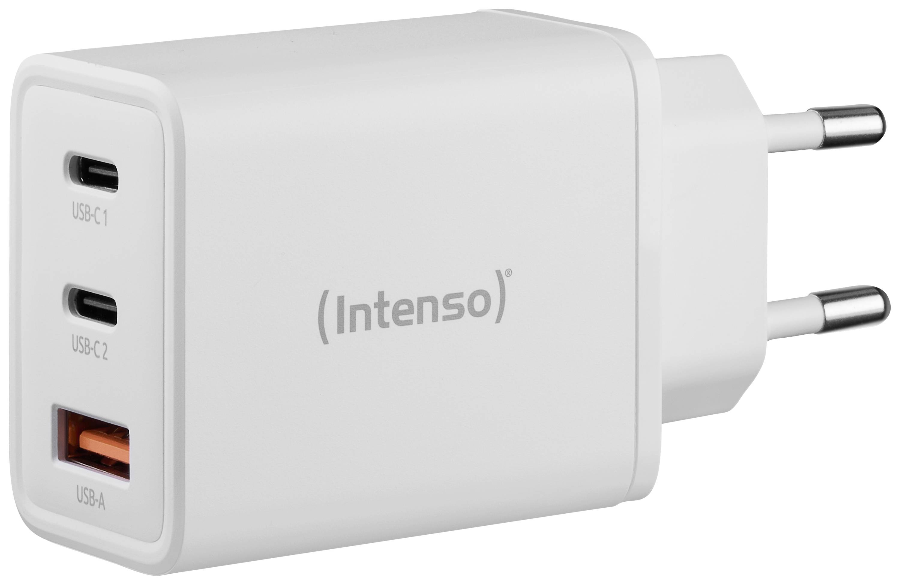 Een wit USB-oplader van het merk 'Intenso'. Het heeft twee USB-C-poorten en één USB-A-poort.