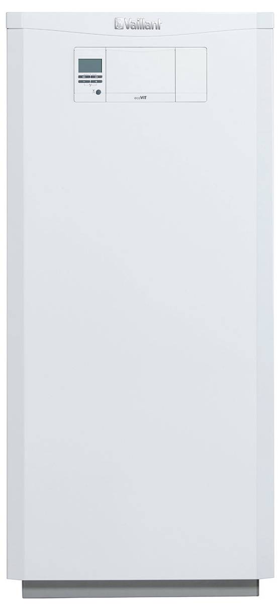 Een witte vrijstaande ketelunitstaat met een klein digitaal display aan de voorkant. Het logo van het merk is zichtbaar aan de bovenkant van de unit.