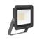 Een rechthoekige LED-schijnwerper met zwart frame, gemonteerd op een verstelbare metalen beugel.