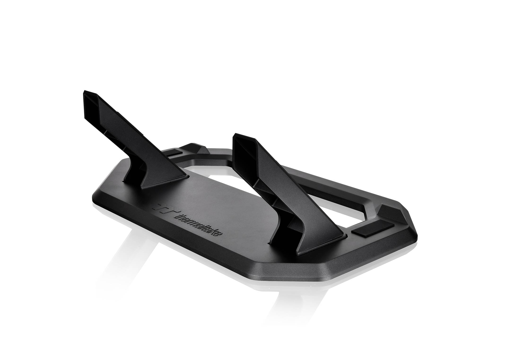 Zwarte motorstandaard van kunststof met twee bevestigingspunten, geschikt voor het parkeren van een motorfiets op een vlakke ondergrond.