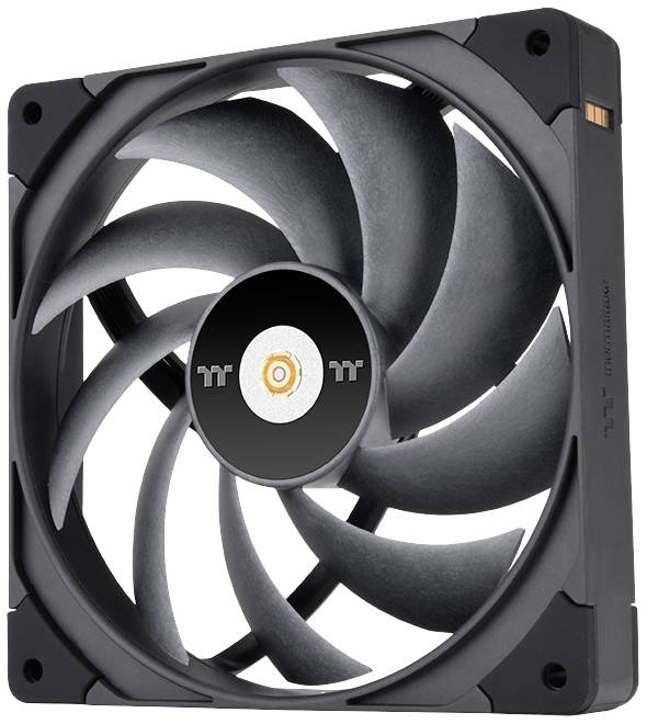 Een zwarte pc-ventilator met meerdere gebogen schoepen, een centraal merklogo en een vierkante behuizing, die dient ter koeling van computercomponenten.