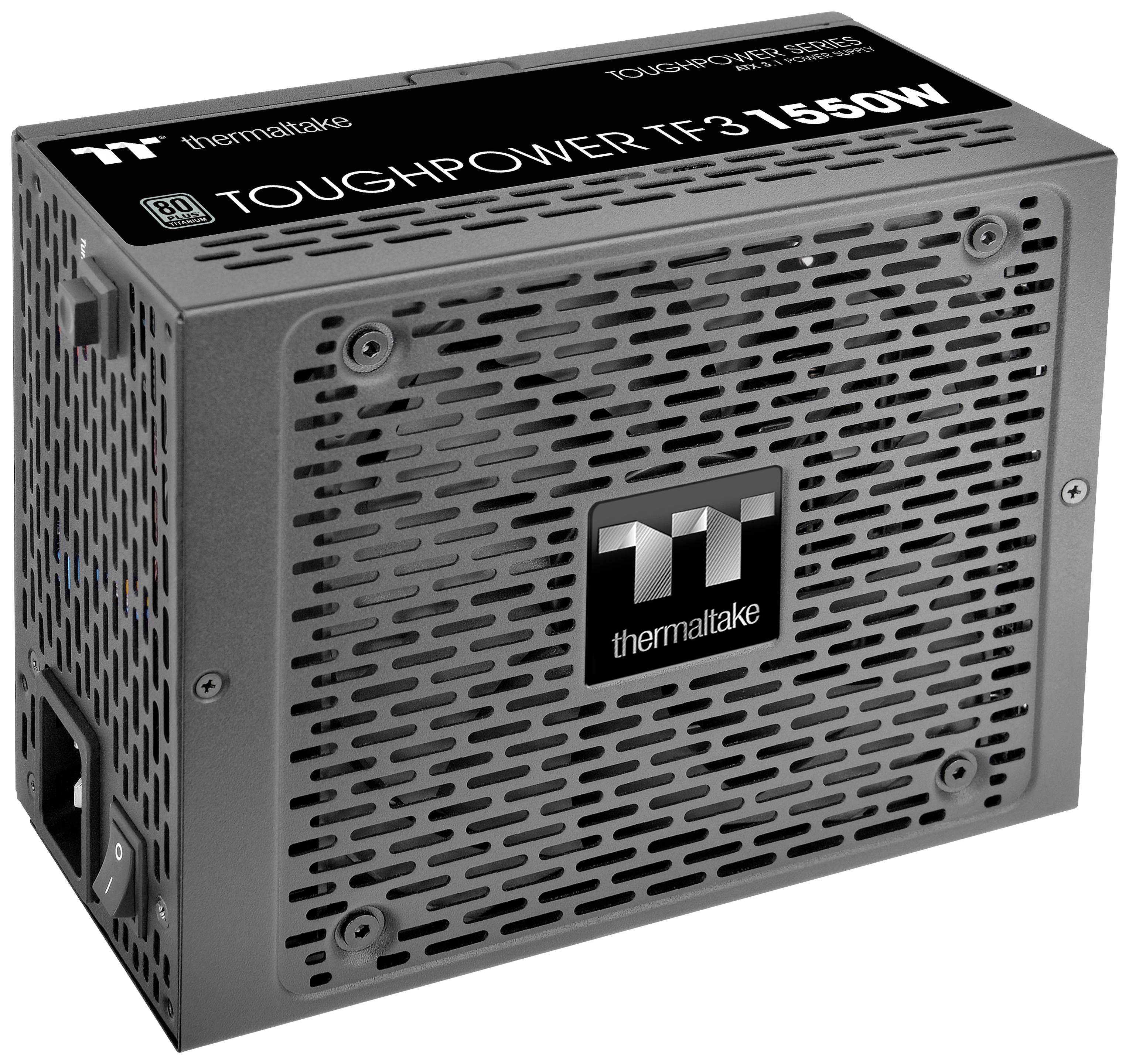 Een zwarte Thermaltake voeding, model 'TOUGHPOWER TF3 1550W', met ventilatierooster en aansluitingen aan de zijkant.