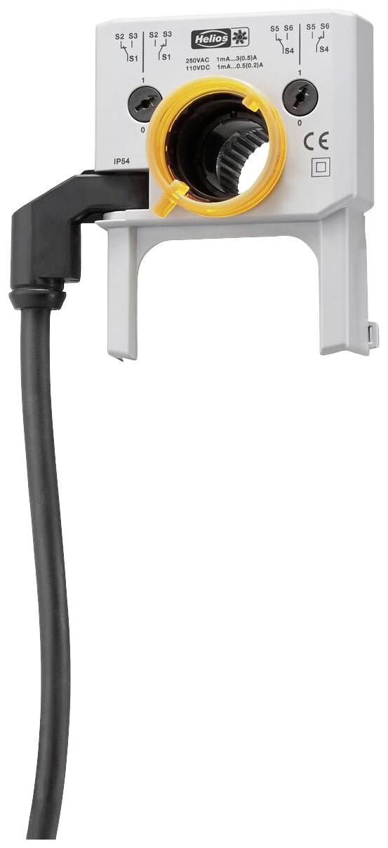 Een elektrische stekker met een kabel, gemonteerd op een beugel, geschikt voor industriële toepassingen.