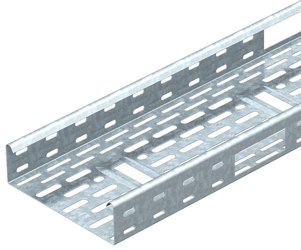 Een geperforeerde metalen kabelgoot. Rechthoekige vorm met langwerpige gaten voor kabelorganisatie en -geleiding.