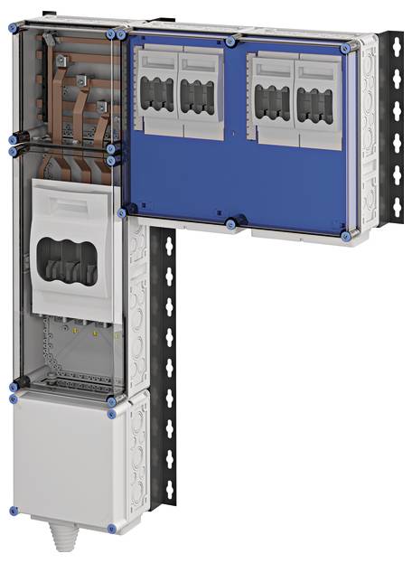 Een L-vormige elektrische verdeelkast met blauwe en witte afdekplaten, zichtbare kabels en aansluitingen aan de binnenkant.