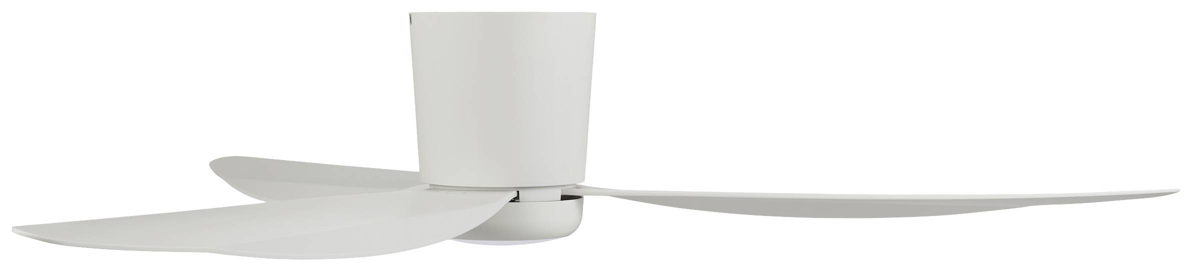 Een moderne, witte plafondventilator met drie asymmetrische vleugels die zich uitstrekken vanuit een centrale, cilindrische basis.