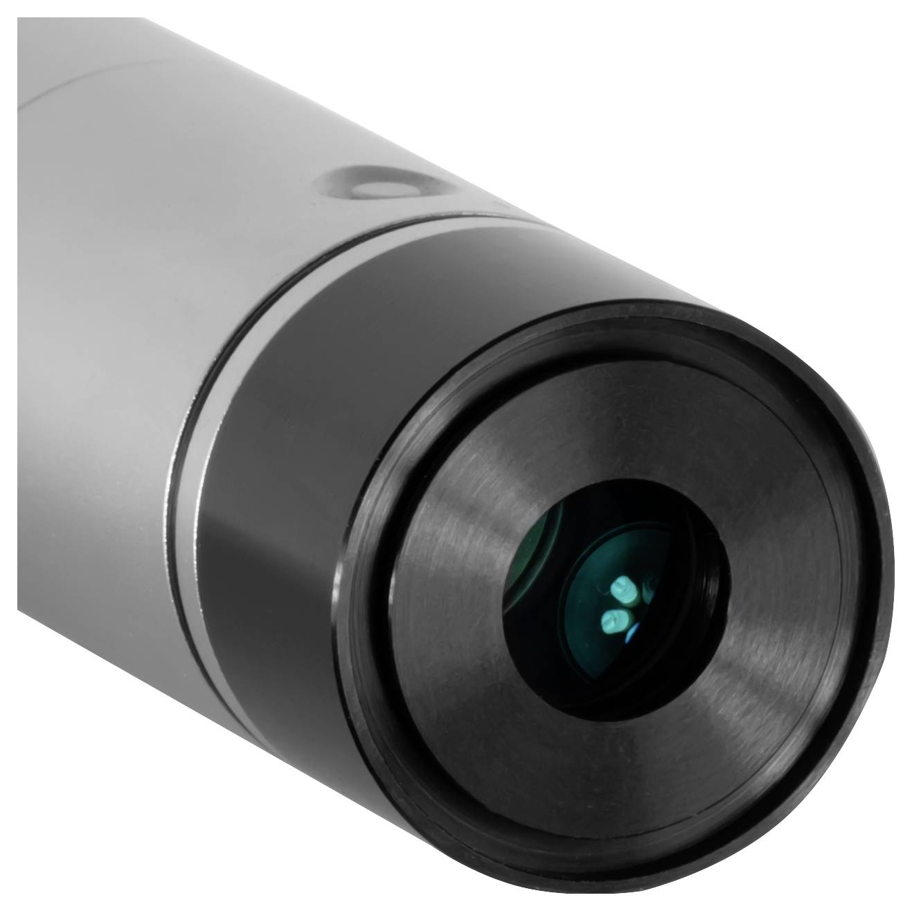 Close-up van een cilindrische cameralens of optische sensor met een zwart voorelement en zichtbare groenblauw reflecties.