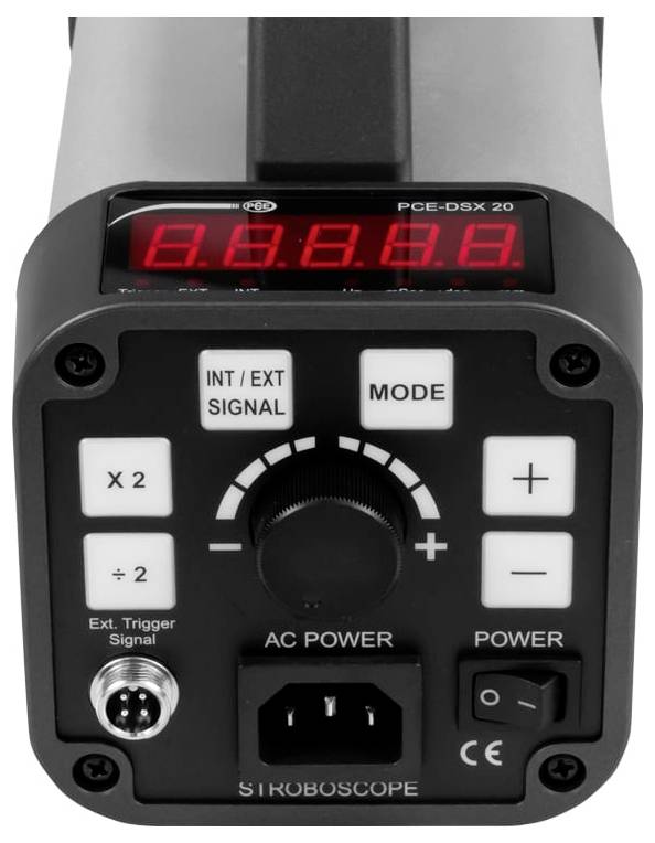 Voorkant van een stroboscoop met rood digitaal display, modus- en aan-/uitknoppen, een centraal bedieningsknop en AC-stroomtoevoer.