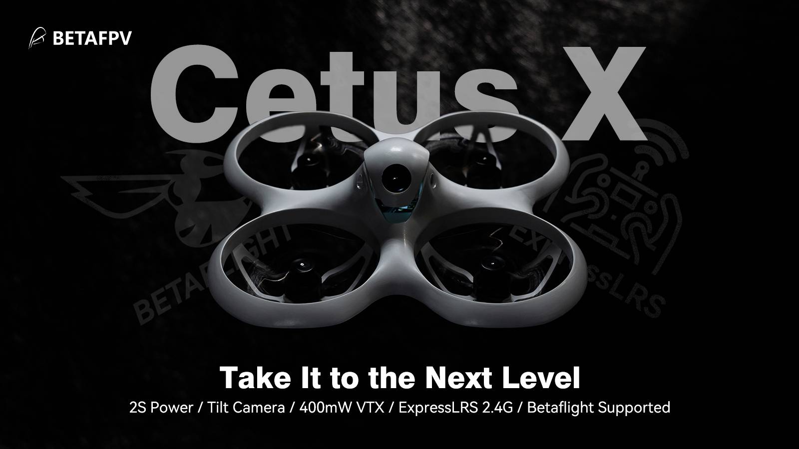 Een witte drone met vier propellers zweeft voor een donkere achtergrond. Tekst: 'Cetus X' en 'Breng het naar een hoger niveau'.