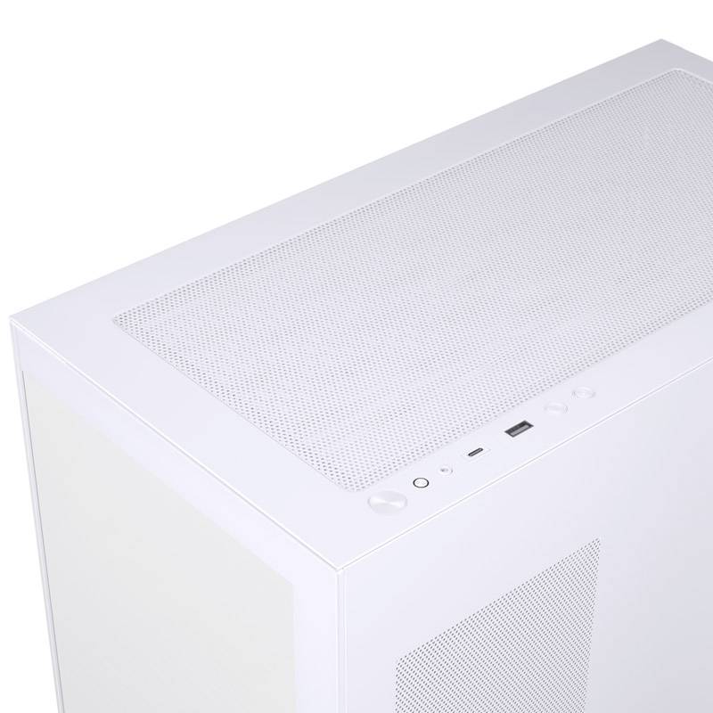 Een witte computer-toren met minimalistisch design, zijdelingse ventilatieopening en aansluitingen aan de bovenkant. Ideaal voor moderne kantooromgevingen.