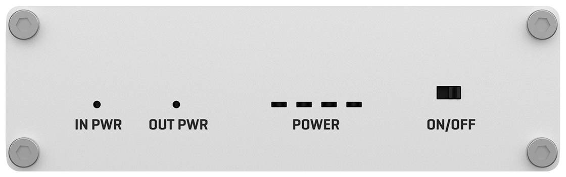 Op het grijze bord zijn vier aanduidingen: 'IN PWR', 'OUT PWR', 'POWER' en 'ON/OFF'. Ze tonen de status van de stroomvoorziening.