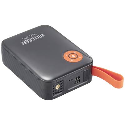 Zwarte draagbare powerbank met oranje handgreep, met merklogo bedrukt, toont laadpoort, twee USB-aansluitingen en bedieningsknoppen.