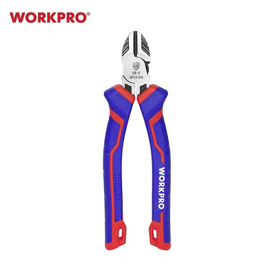 Zaag in rood en blauw met de tekst 'WORKPRO' op beide handgrepen, gepositioneerd voor een witte achtergrond.