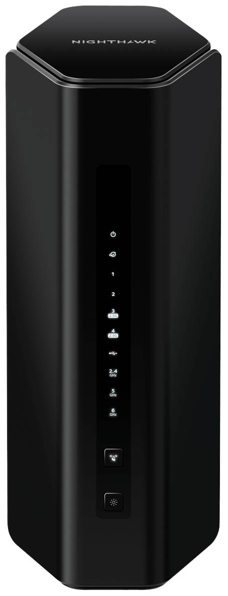 Een zwarte router met een zeshoekige bovenkant en LED-indicatoren aan de voorkant. Bovenaan staat 'Nighthawk'.