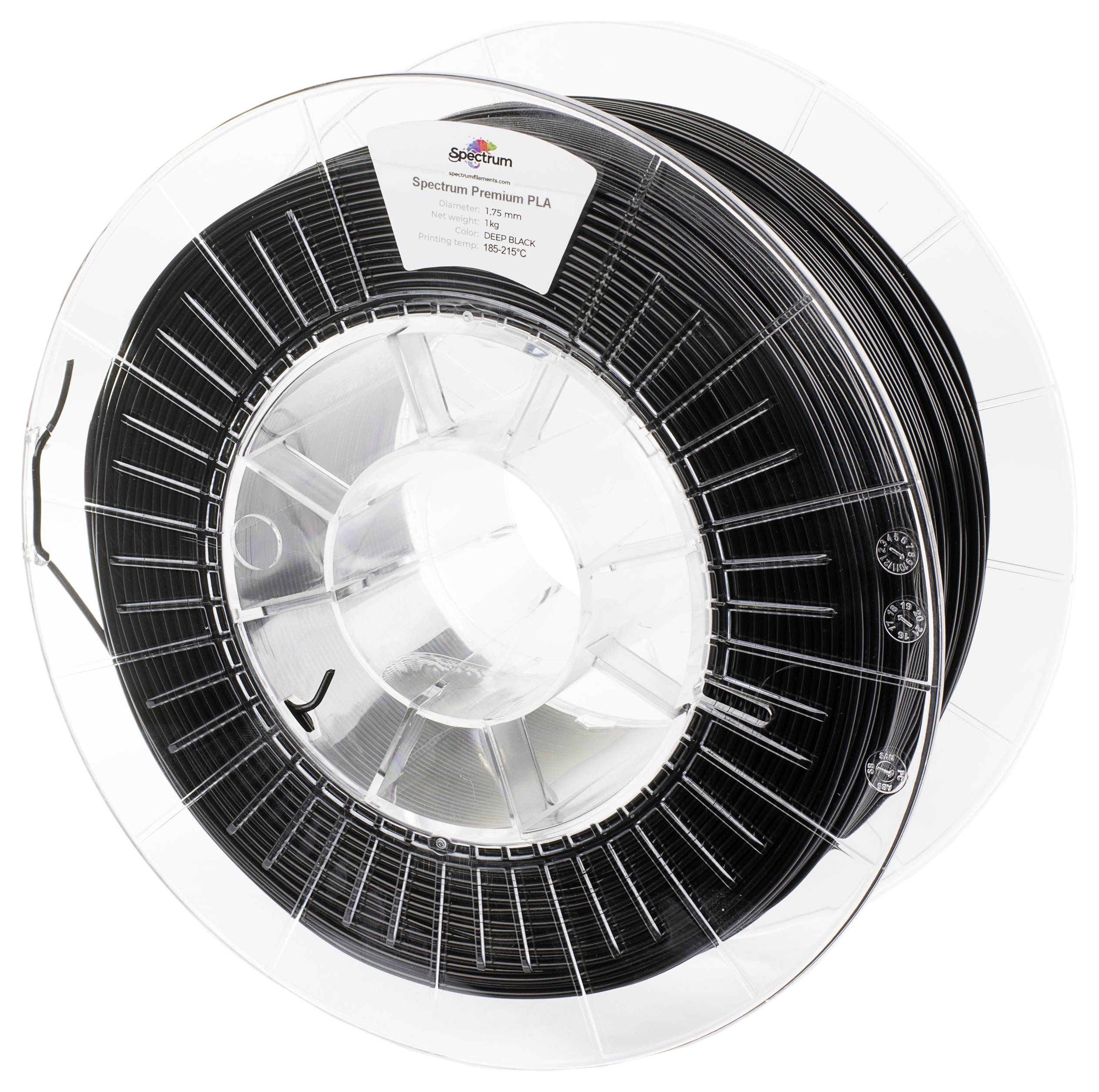 Een rol zwart 3D-printfilament, gelabeld als 'Spectrum Premium PLA', geschikt voor 3D-printen bij 200-230°C.