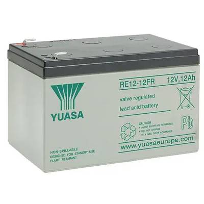 Yuasa loodaccu, model RE12-12FR, 12V, 12Ah, gekenmerkt als ventielgeregeld en niet morbaar, voor standby-gebruik.